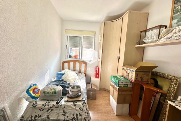 Aus zweiter Hand - Wohnung -
Torrevieja - Estacion de autobuses