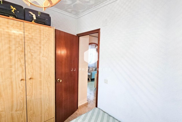 Resale - Bungalow -
Torrevieja - Torretas