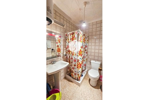 Resale - Bungalow -
Torrevieja - Torretas
