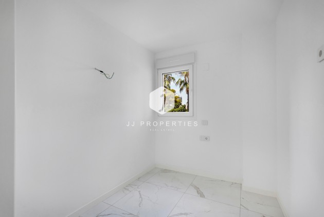 D'occasion - Appartement -
Torrevieja - Costa Blanca