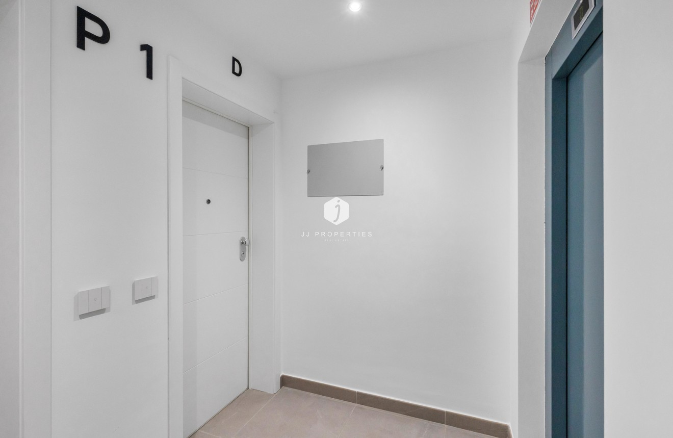 D'occasion - Appartement -
Torrevieja - Costa Blanca