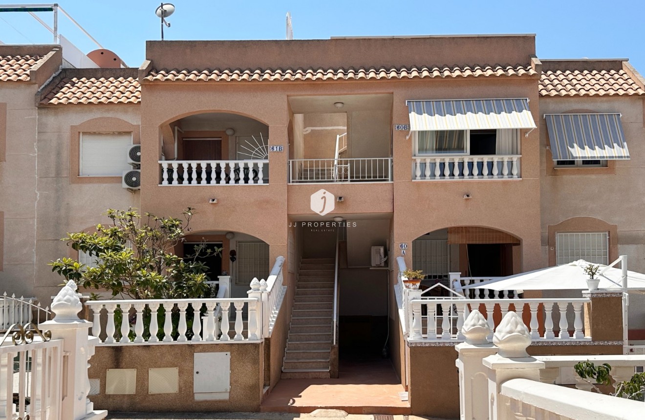Resale - Bungalow -
Torrevieja - Costa Blanca