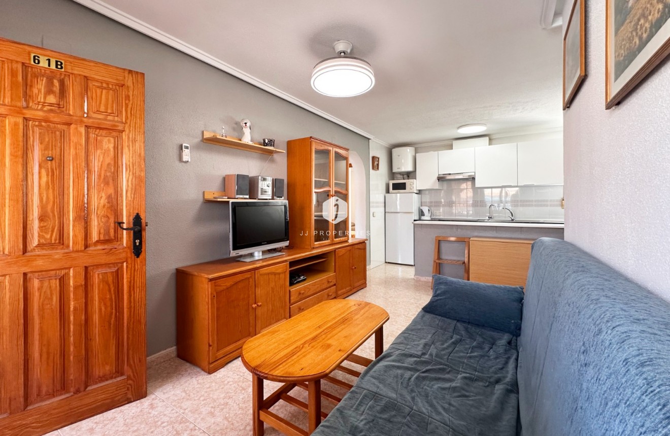 Resale - Bungalow -
Torrevieja - Costa Blanca