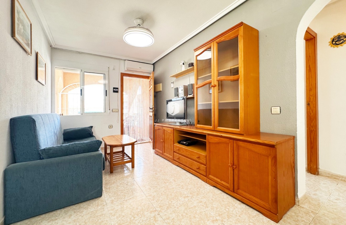 Resale - Bungalow -
Torrevieja - Costa Blanca