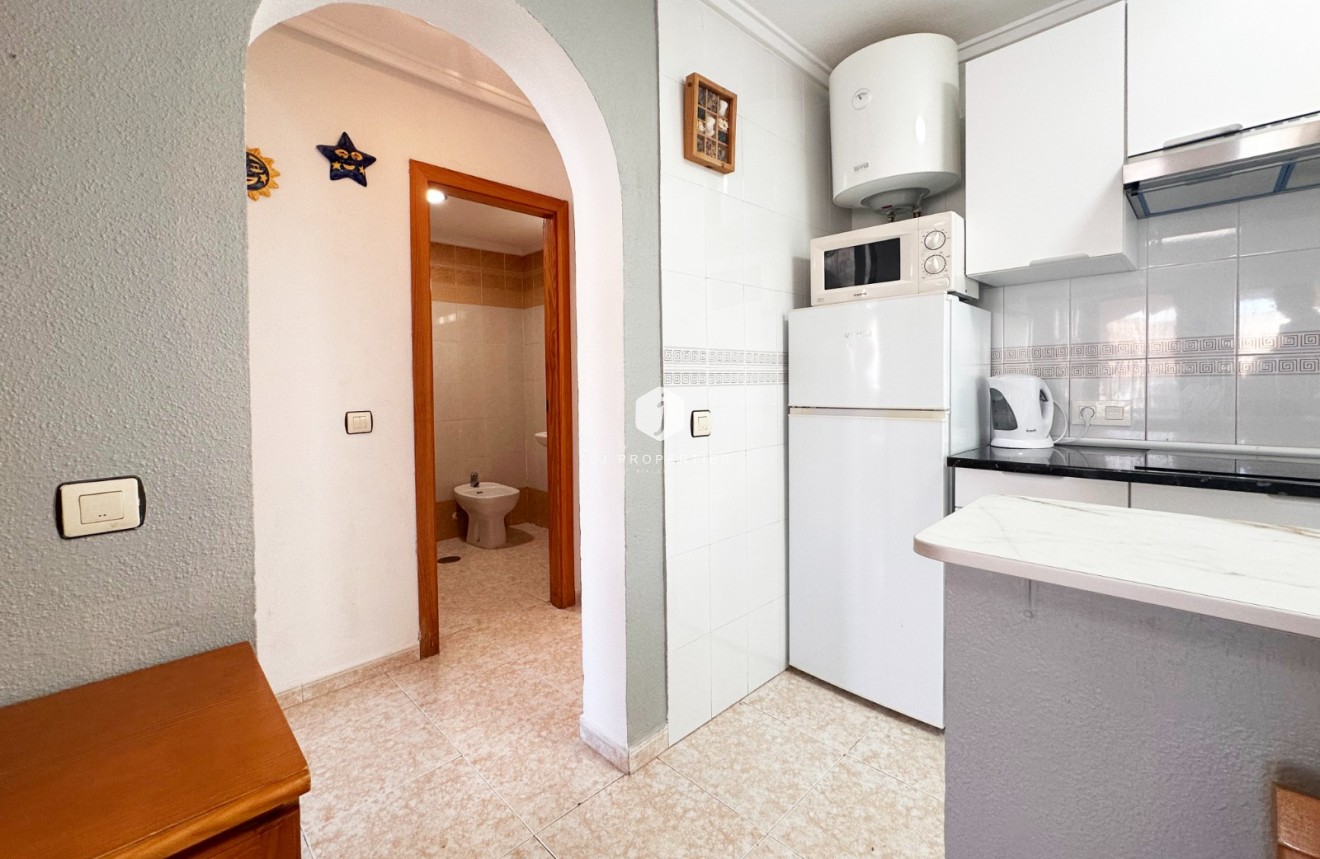 Resale - Bungalow -
Torrevieja - Costa Blanca