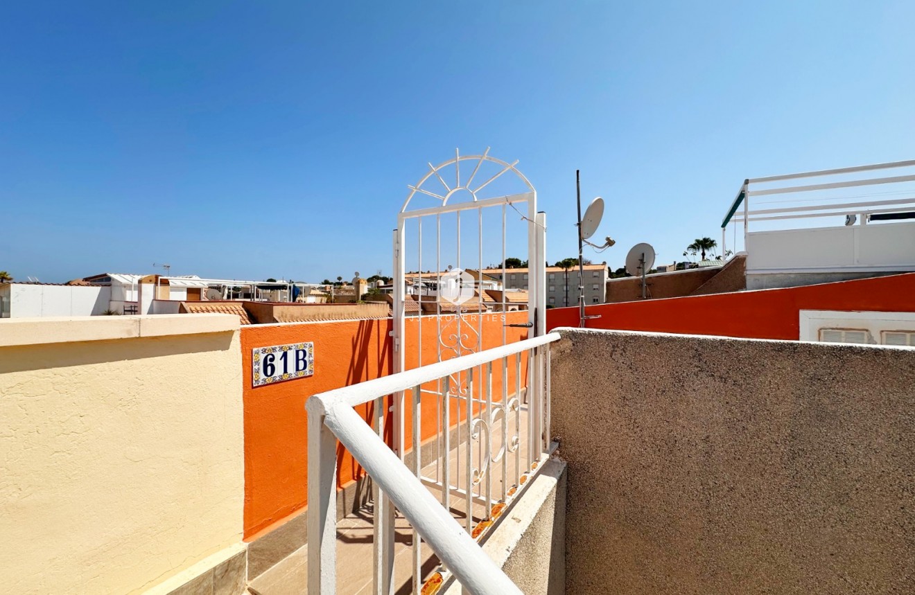 Resale - Bungalow -
Torrevieja - Costa Blanca