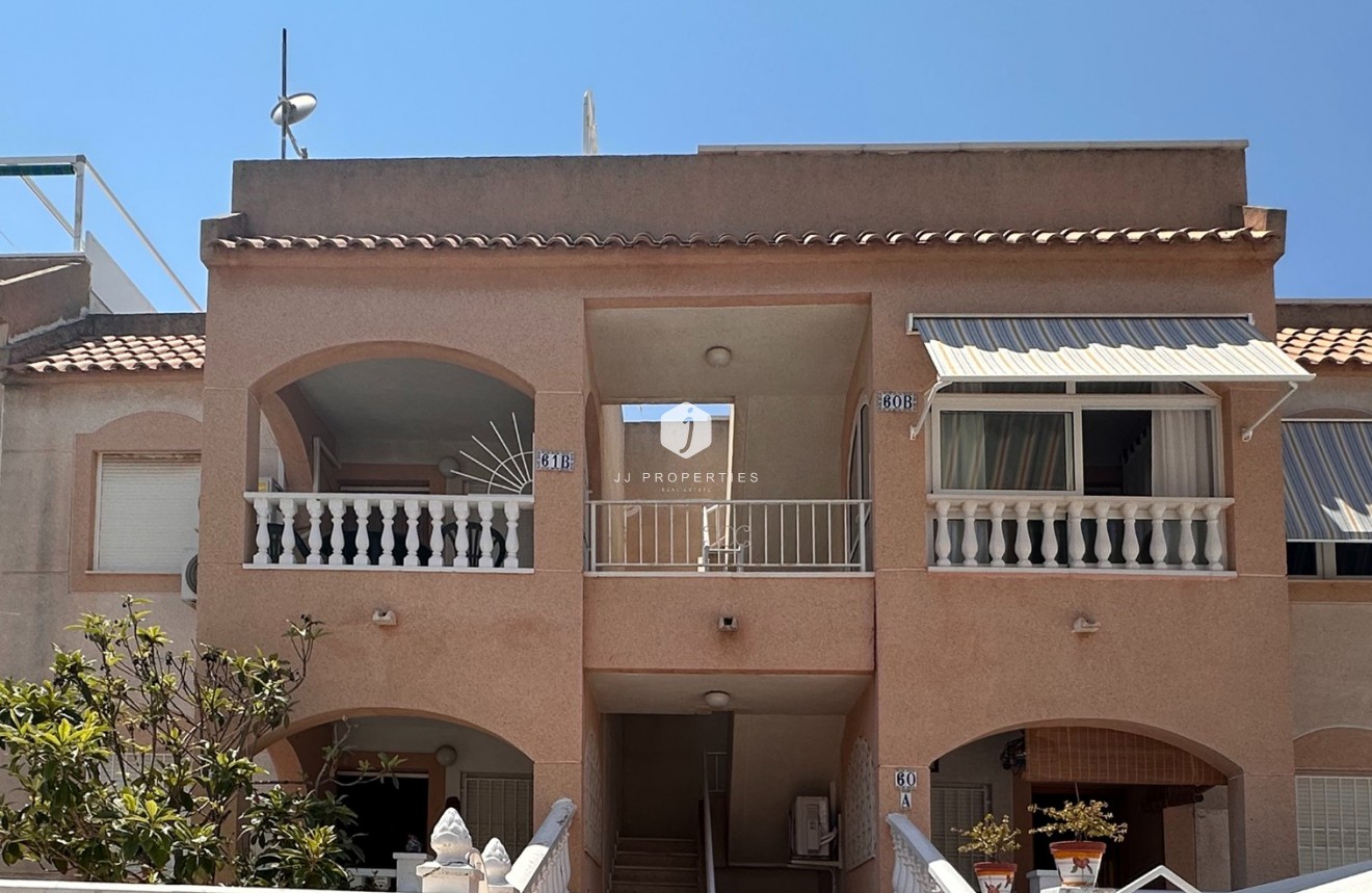 Resale - Bungalow -
Torrevieja - Costa Blanca