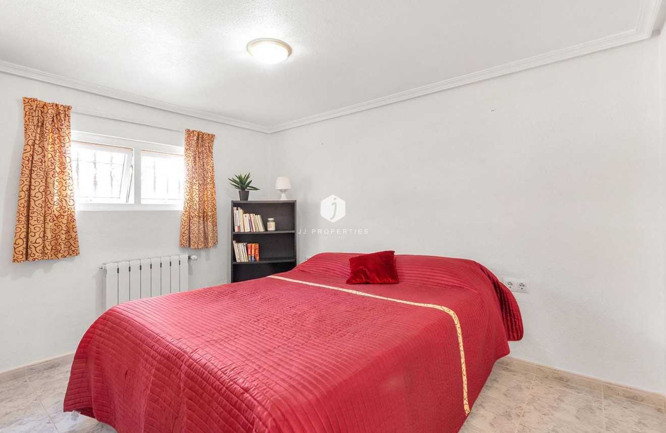 Aus zweiter Hand - Villa -
Torrevieja - Los Balcones - Los Altos del Edén