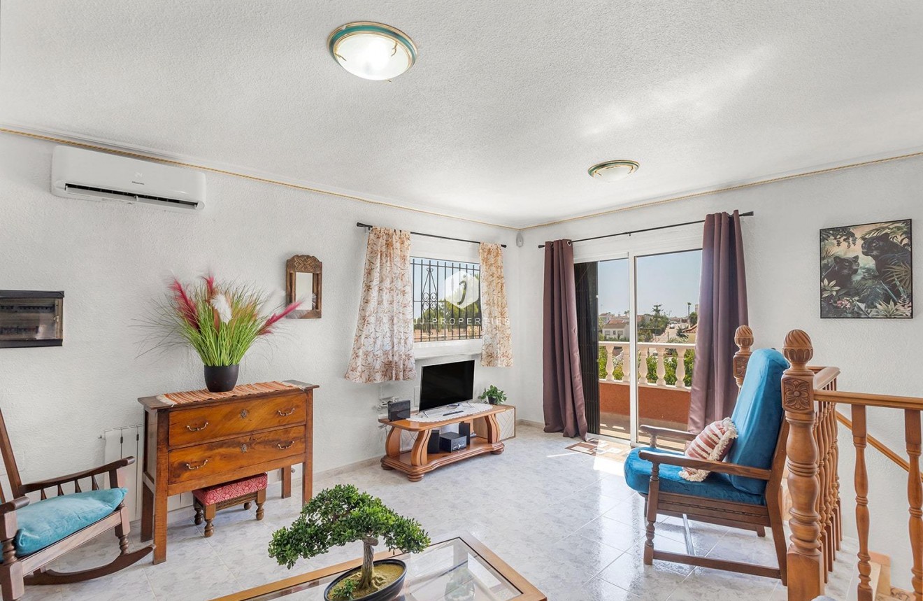 Aus zweiter Hand - Villa -
Torrevieja - Los Balcones - Los Altos del Edén