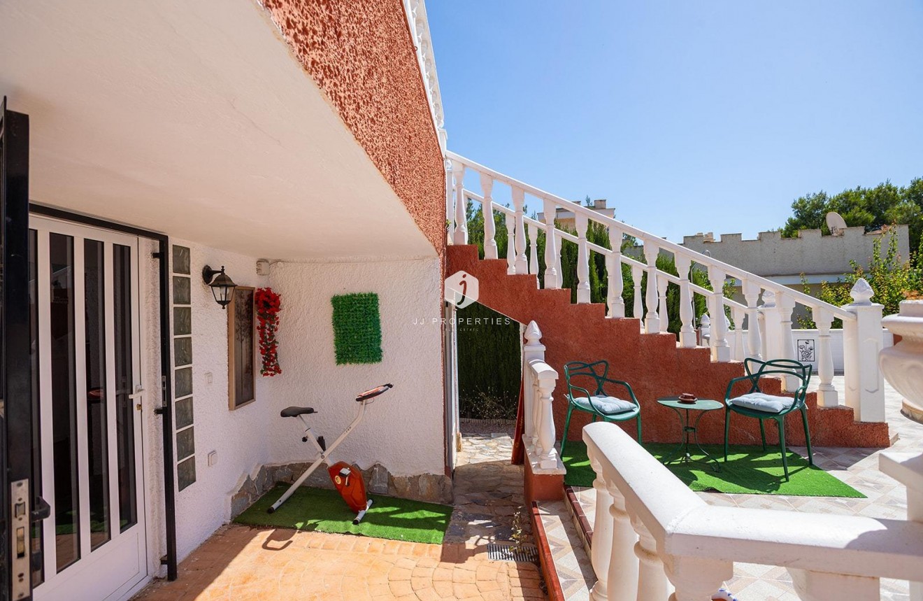 Aus zweiter Hand - Villa -
Torrevieja - Los Balcones - Los Altos del Edén