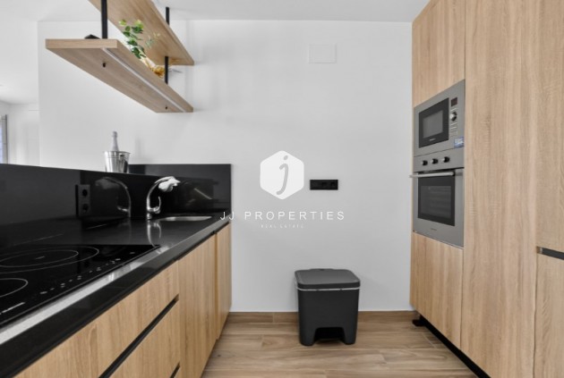 Resale - Villa -
Torrevieja - Costa Blanca