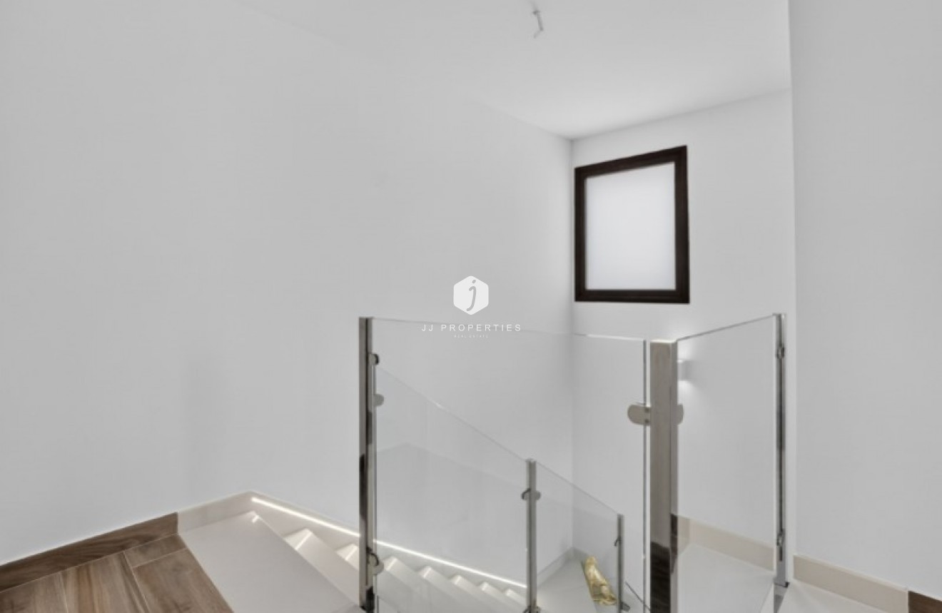 Resale - Villa -
Torrevieja - Costa Blanca