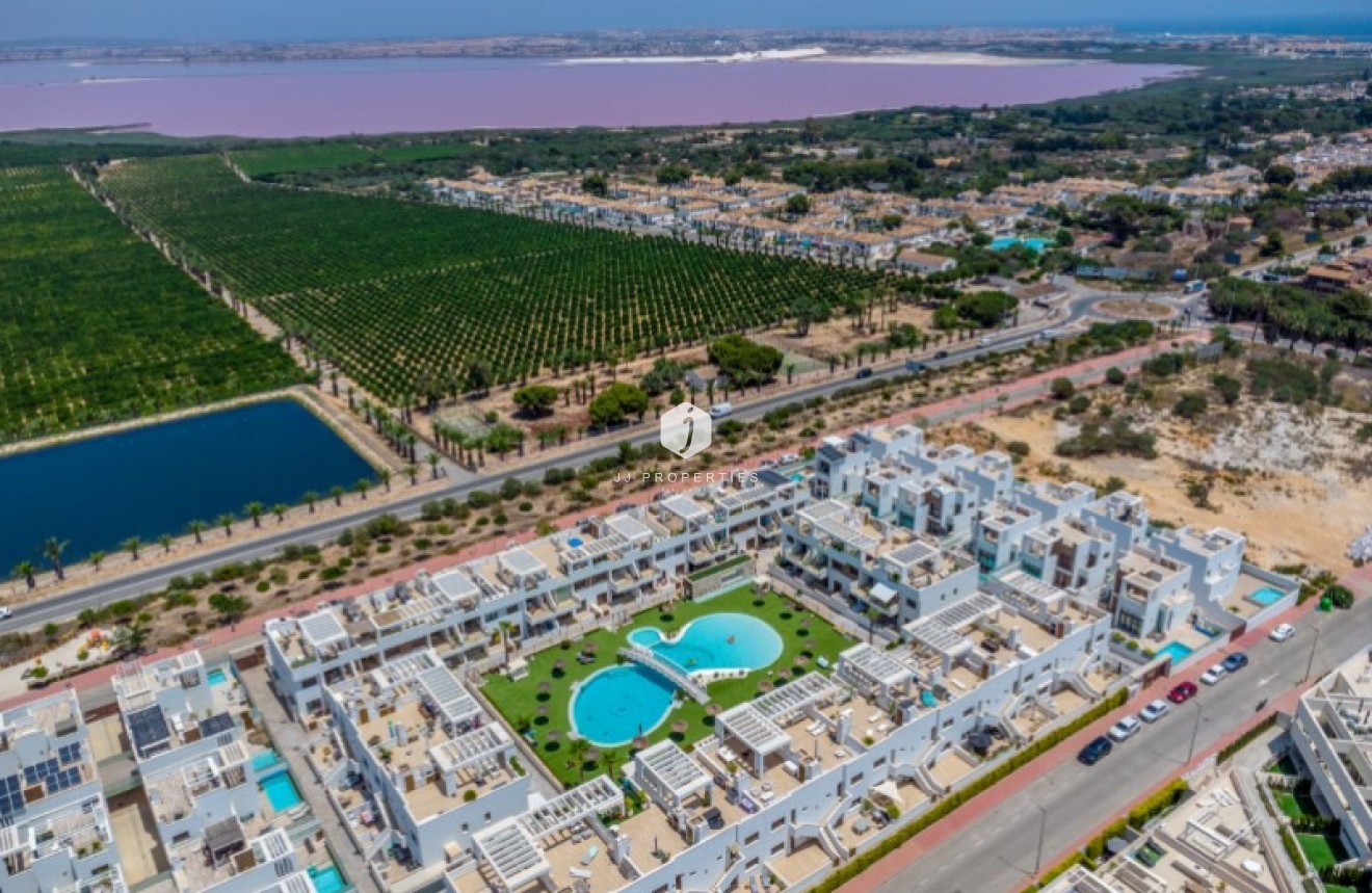 Resale - Villa -
Torrevieja - Costa Blanca