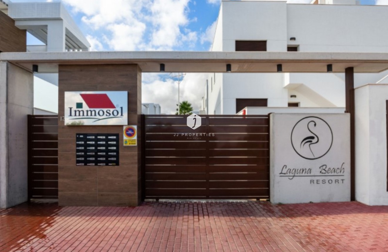 Resale - Villa -
Torrevieja - Costa Blanca