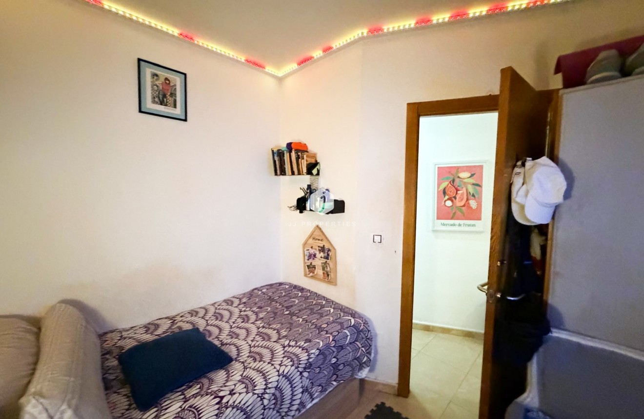 Z drugiej ręki - Mieszkanie w bloku -
Torrevieja - Costa Blanca