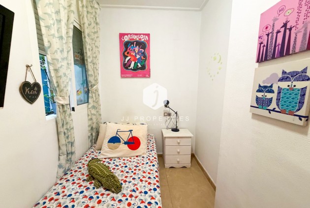 Z drugiej ręki - Mieszkanie w bloku -
Torrevieja - Costa Blanca