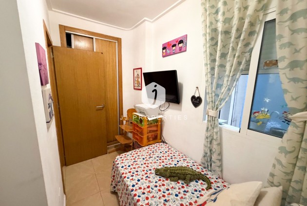 Z drugiej ręki - Mieszkanie w bloku -
Torrevieja - Costa Blanca