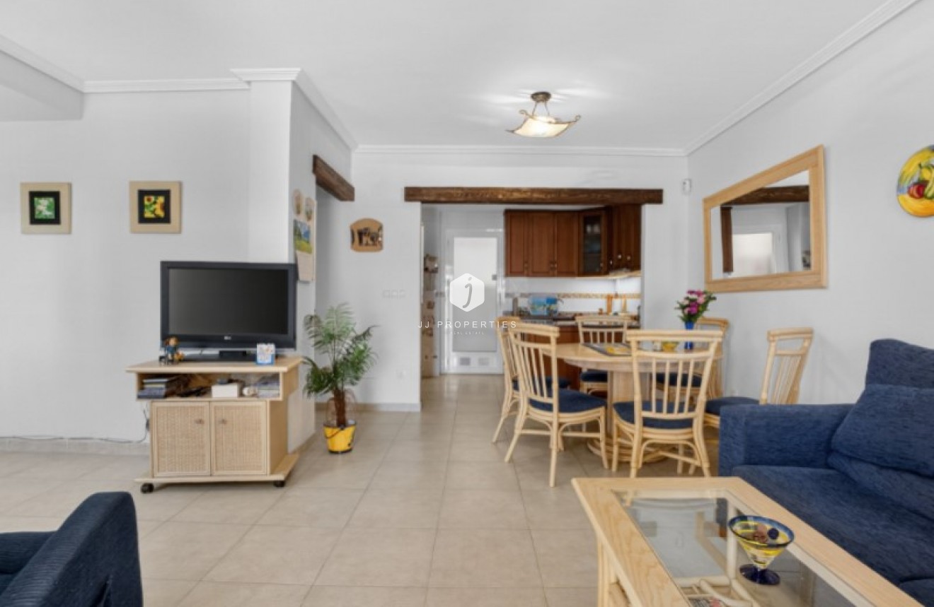 D'occasion - Chalet -
Torrevieja - Costa Blanca