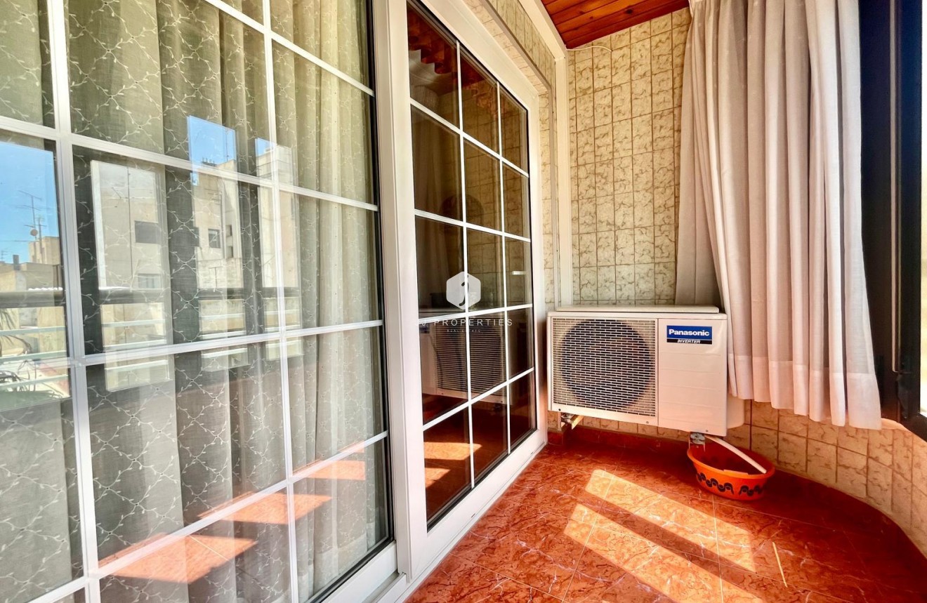 Aus zweiter Hand - Wohnung -
Torrevieja - Centro