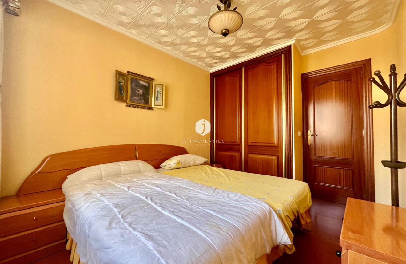 Aus zweiter Hand - Wohnung -
Torrevieja - Centro