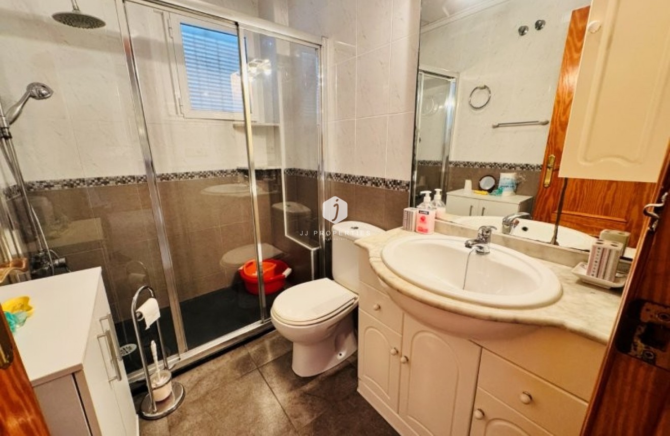 Resale - Apartment / flat -
La Mata - Costa Blanca