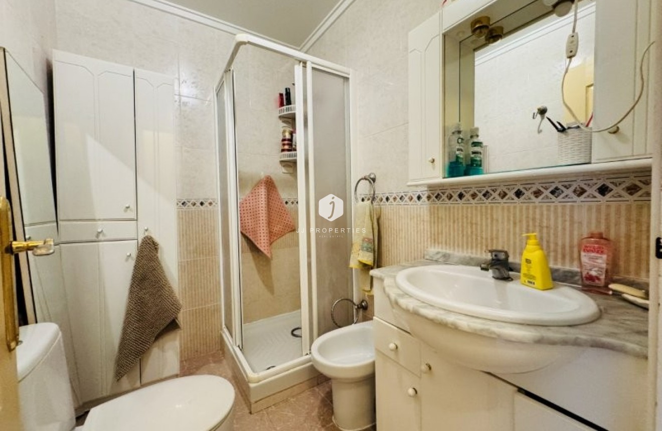 Resale - Apartment / flat -
La Mata - Costa Blanca