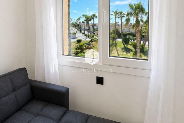 Segunda mano - Bungalow -
Torrevieja - Carrefour