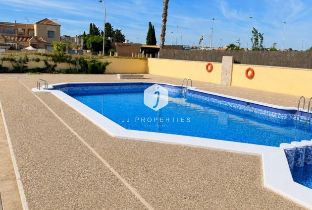Segunda mano - Bungalow -
Torrevieja - Carrefour