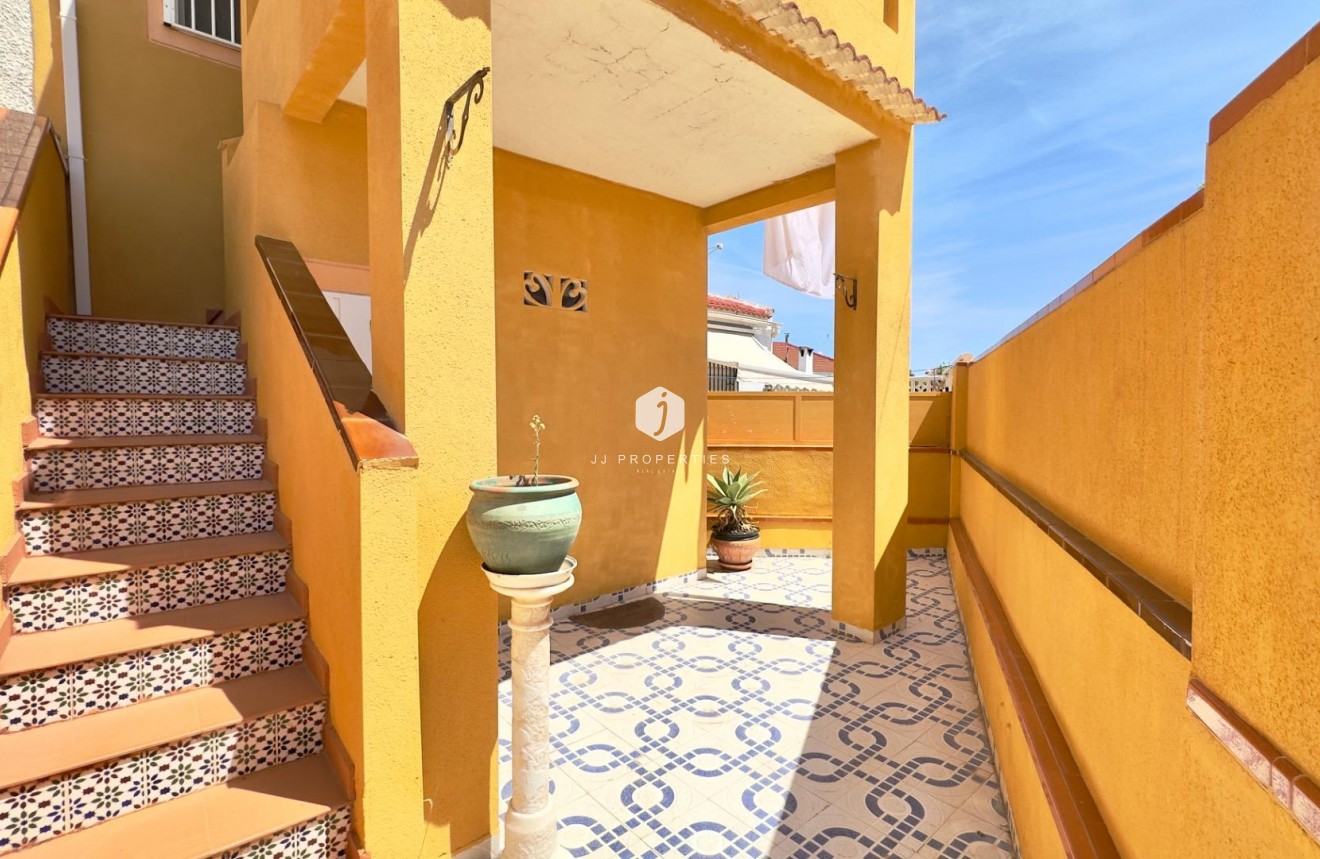D'occasion - Bungalow -
Torrevieja - Torretas