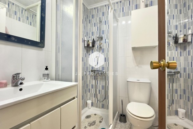 D'occasion - Bungalow -
Torrevieja - Torretas