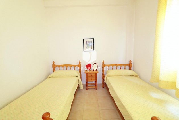D'occasion - Bungalow -
Torrevieja - El Acequión - Los Náufragos