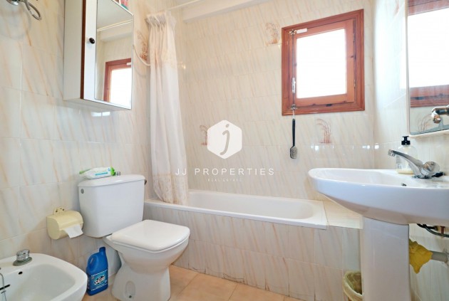 D'occasion - Bungalow -
Torrevieja - El Acequión - Los Náufragos