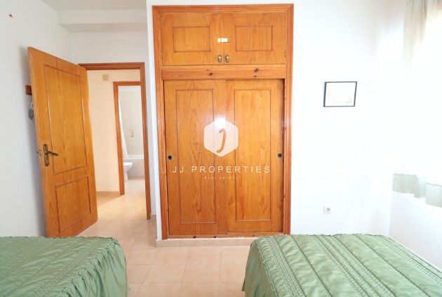 D'occasion - Bungalow -
Torrevieja - El Acequión - Los Náufragos