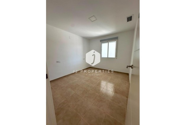 Resale - Bungalow -
Torrevieja - La Siesta - El Salado - Torreta