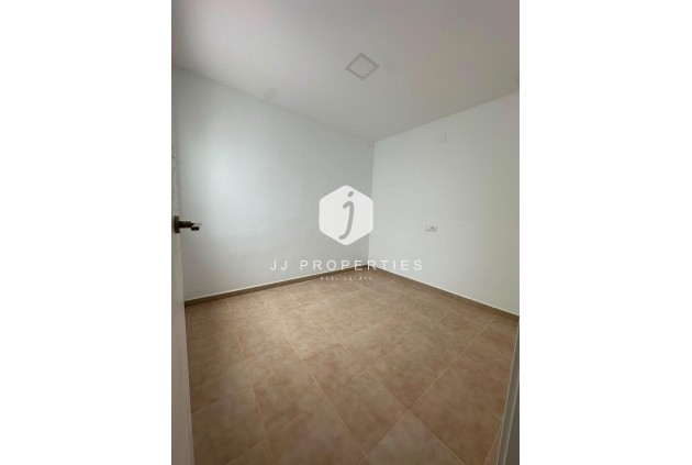 Resale - Bungalow -
Torrevieja - La Siesta - El Salado - Torreta