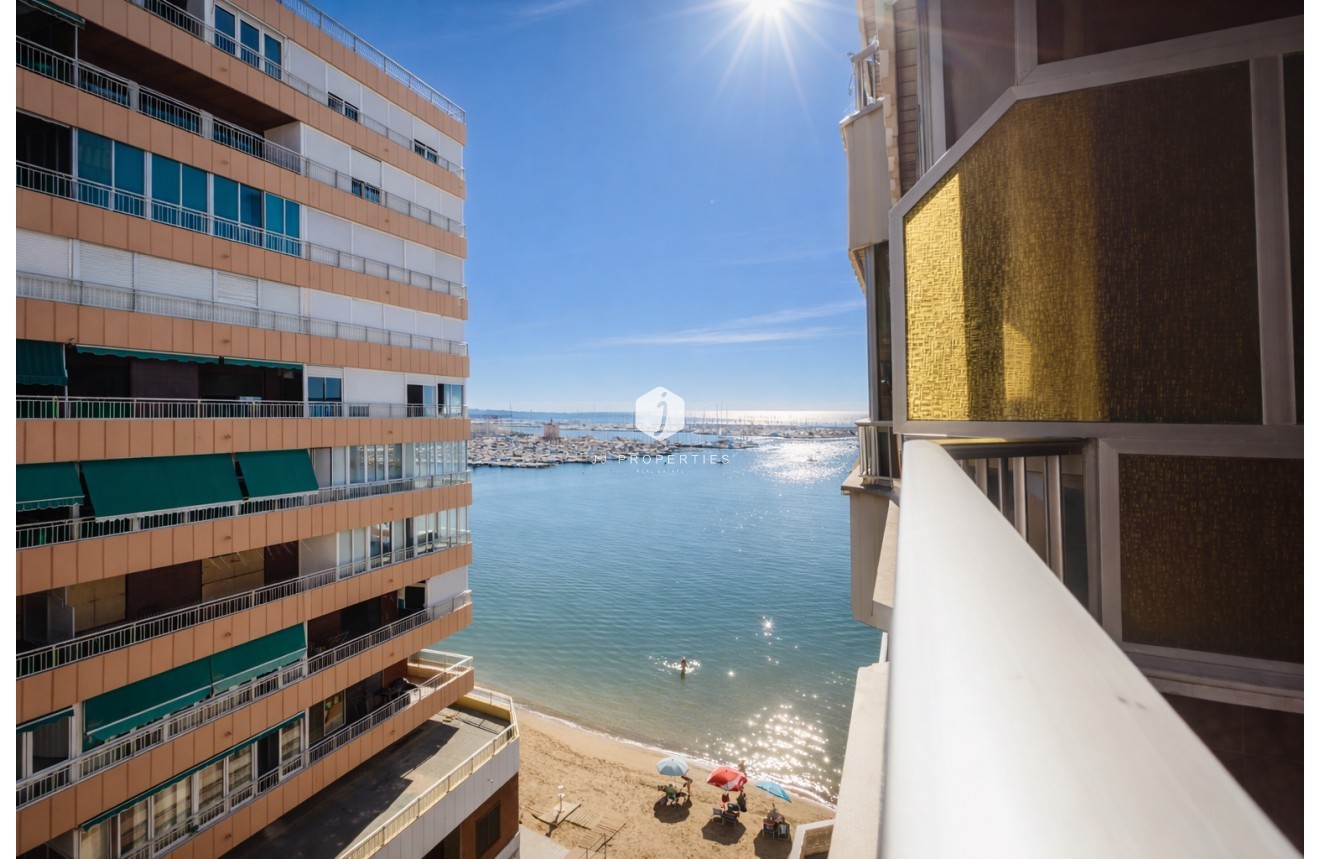 D'occasion - Appartement -
Torrevieja - Costa Blanca