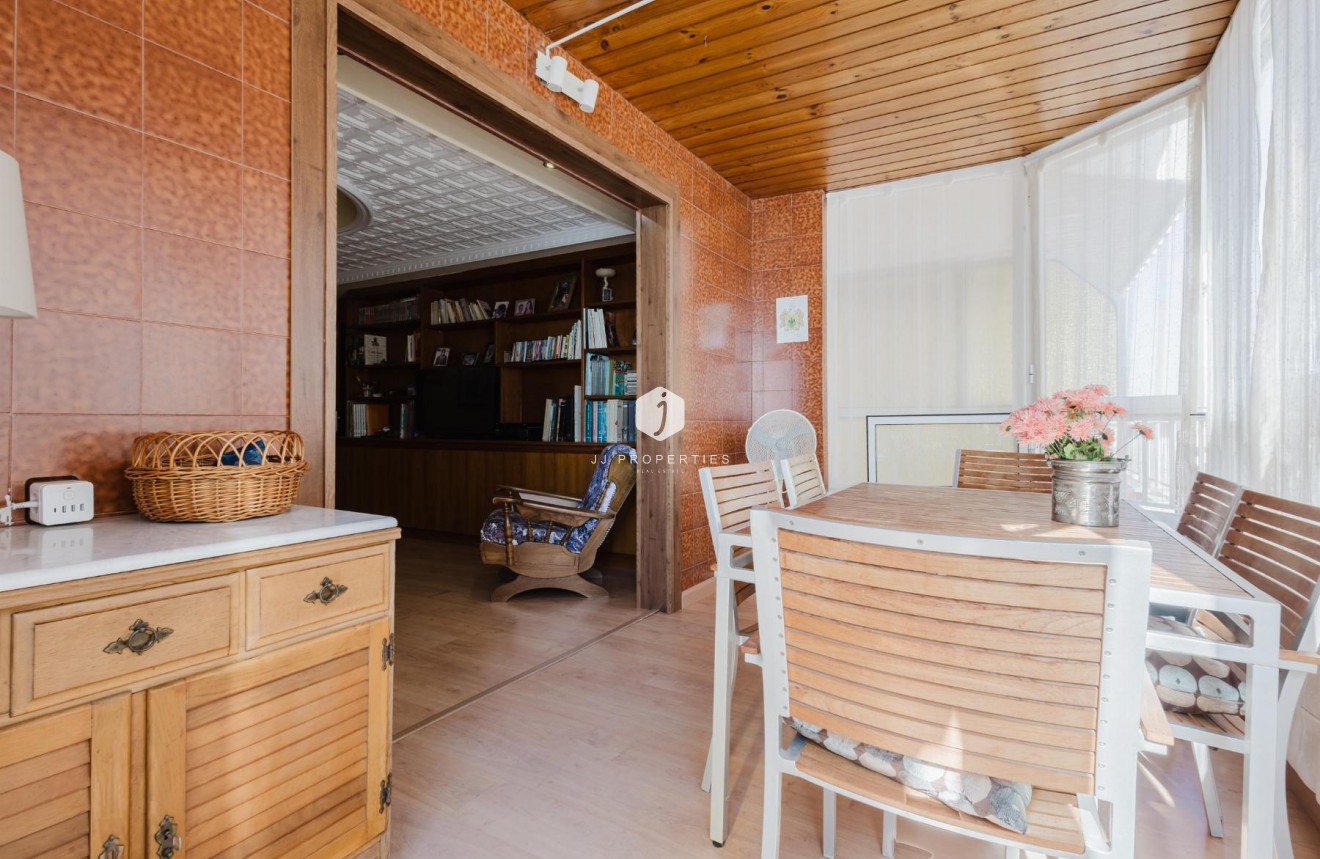 D'occasion - Appartement -
Torrevieja - Costa Blanca