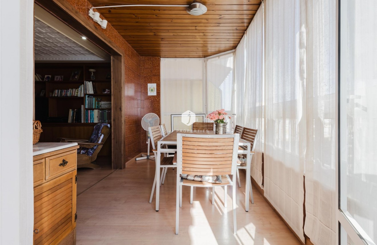 D'occasion - Appartement -
Torrevieja - Costa Blanca