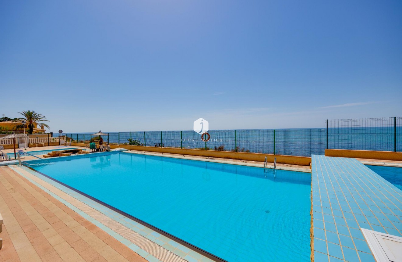 Z drugiej ręki - Mieszkanie w bloku -
Torrevieja - Costa Blanca