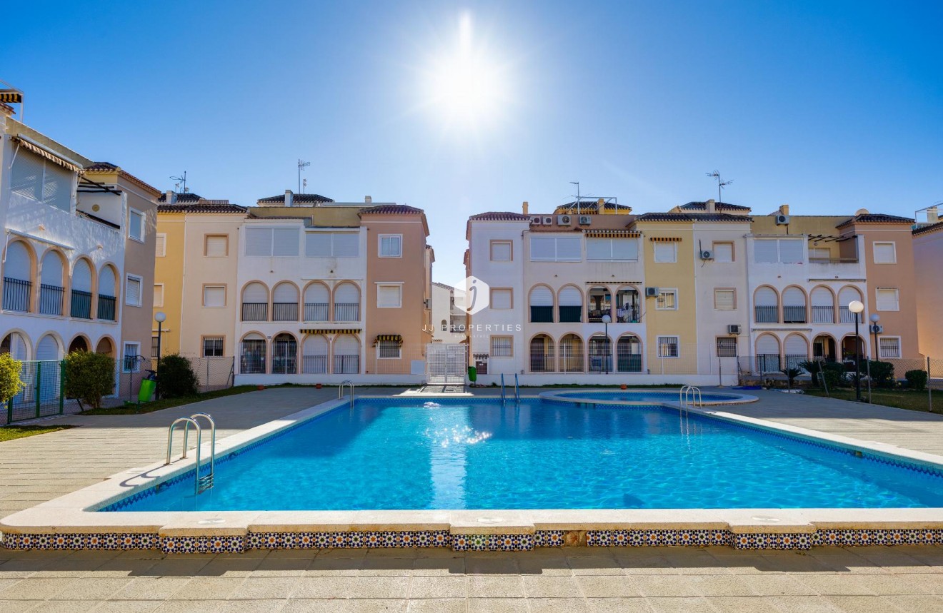 D'occasion - Bungalow -
Torrevieja - Costa Blanca