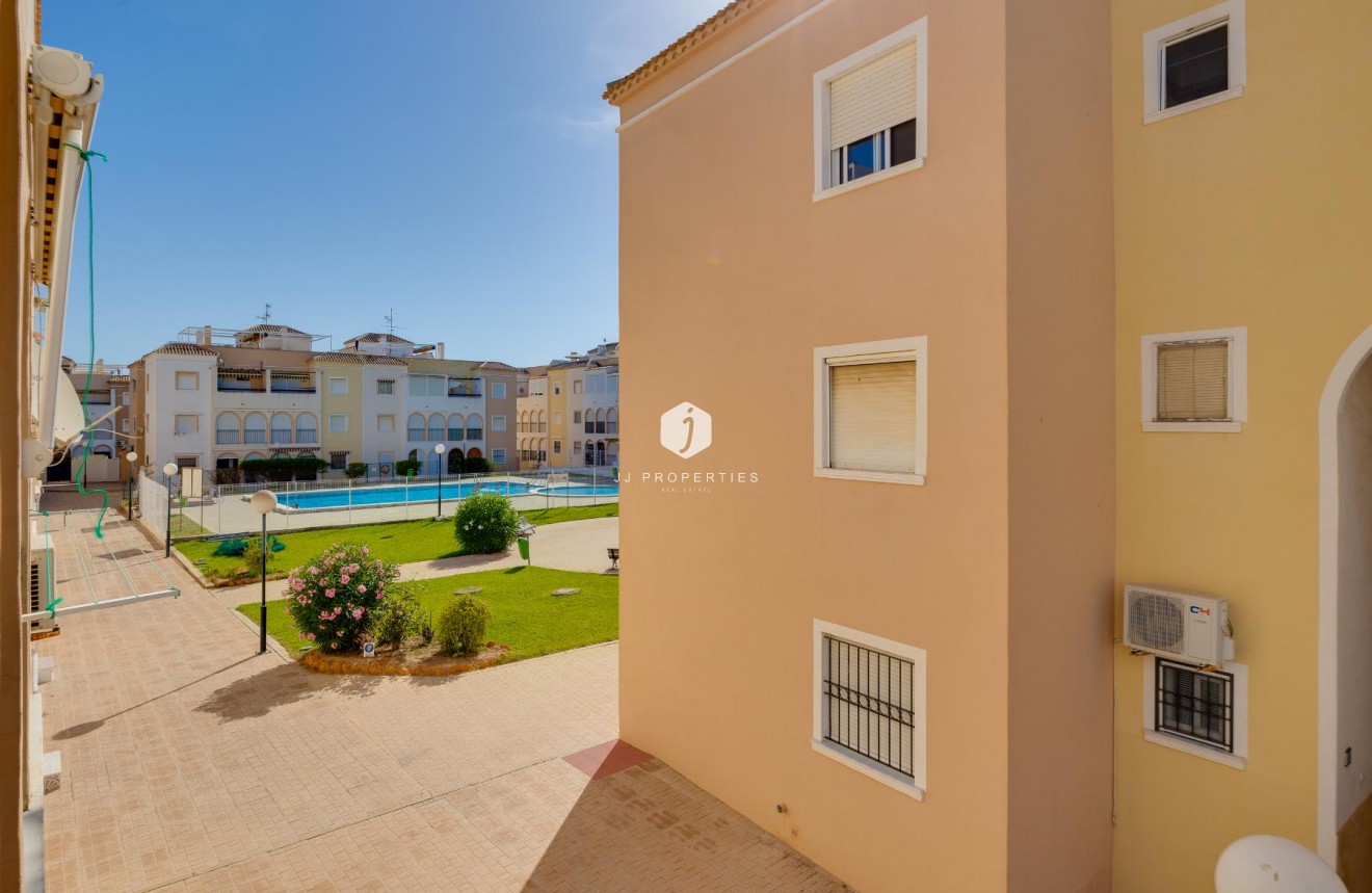 D'occasion - Bungalow -
Torrevieja - Costa Blanca