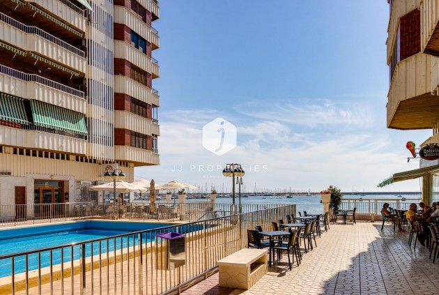 Z drugiej ręki - Mieszkanie w bloku -
Torrevieja - Costa Blanca