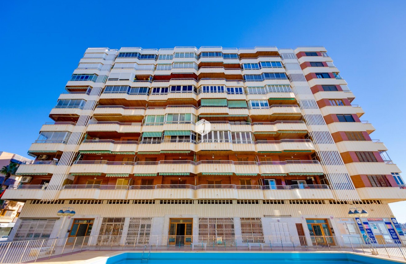 Z drugiej ręki - Mieszkanie w bloku -
Torrevieja - Costa Blanca