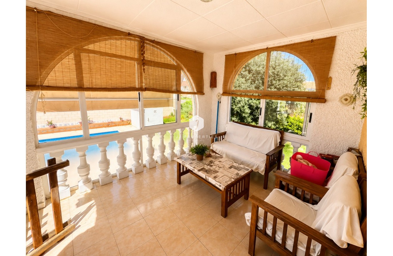 D'occasion - Villa -
Torrevieja - Costa Blanca