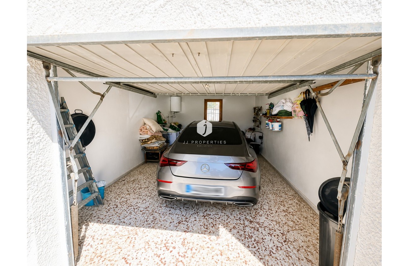 D'occasion - Villa -
Torrevieja - Costa Blanca