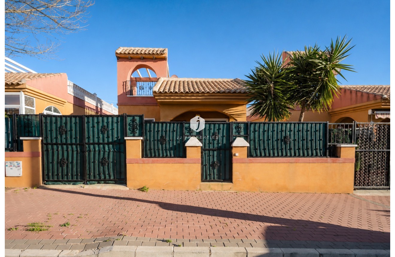 Tweedehands - Villa -
Torrevieja - Costa Blanca