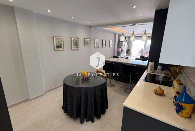 Resale - Apartment / flat -
Torrevieja - Costa Blanca