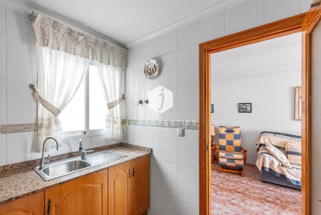 Resale - Apartment / flat -
La Mata - Costa Blanca