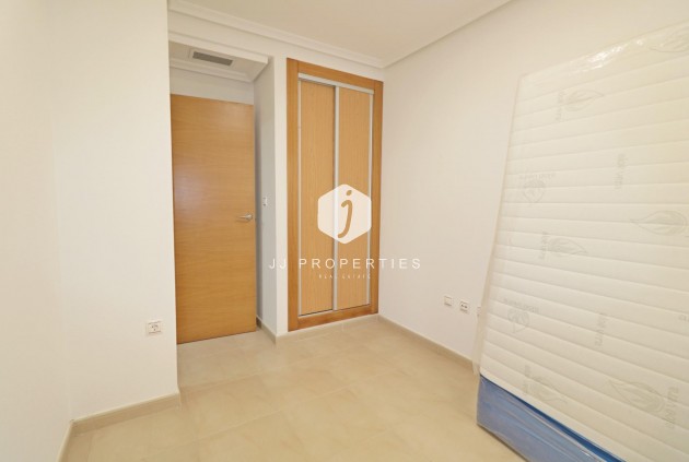 D'occasion - Appartement -
Torrevieja - Acequion