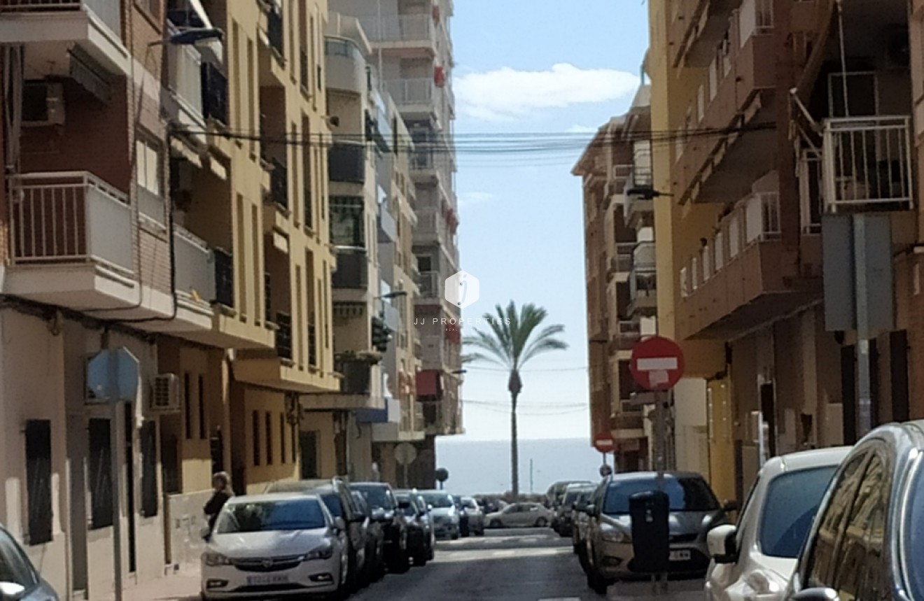 Resale - Apartment / flat -
Torrevieja - CENTRE PLAYA DEL CURA LAS PISCINAS